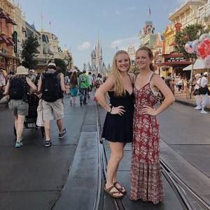 Meet your Posher, Melissa